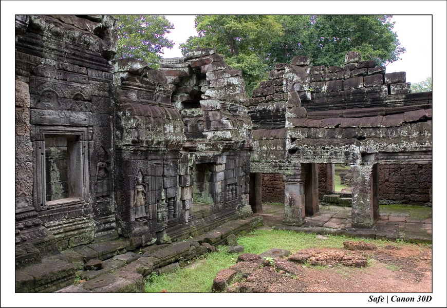 2006 - 07 - Temple angkor - Bantea Kdei 29